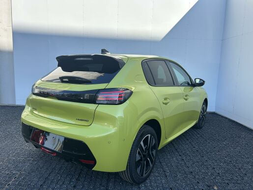 Peugeot 208 ALLURE Elektromotor 100 kW/136