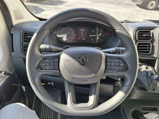 Peugeot Boxer Valník kabina 3500 L3 140k