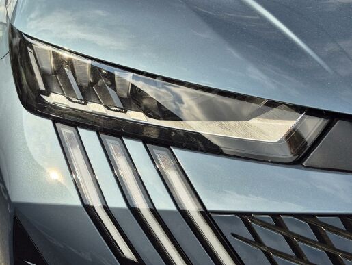 Peugeot 3008 GT Hybrid 136 e-DCS6