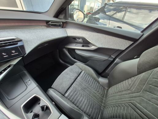 Peugeot 3008 GT Hybrid 136 e-DCS6
