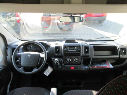 Peugeot Boxer Šasi 4350 L4 180k MAN6