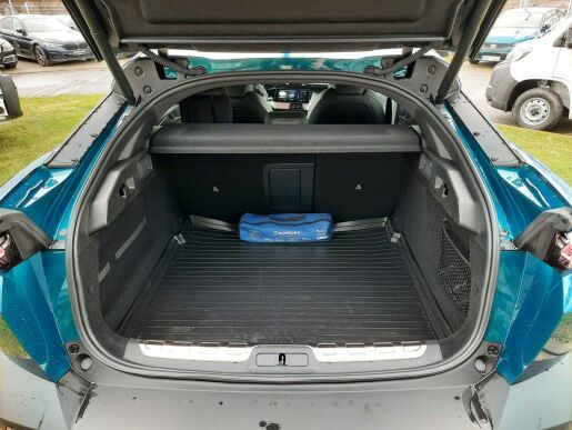 Peugeot 408 GT 1,2PT 130k EAT8 TOP
