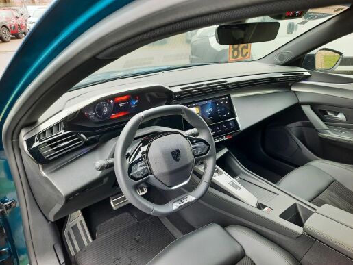 Peugeot 408 GT 1,2PT 130k EAT8 TOP