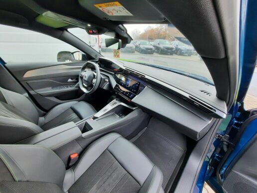Peugeot 408 GT 1,2PT 130k EAT8 TOP
