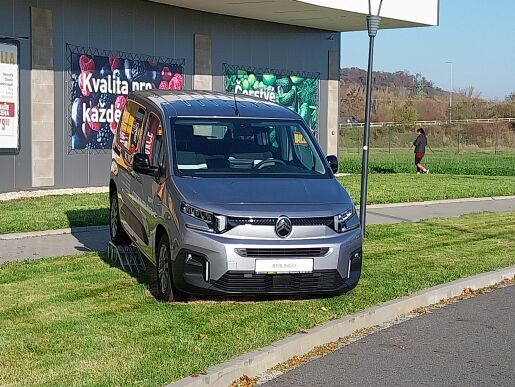 Citroën Berlingo osobní PLUS 1.5 BlueHDi 100 S&S MAN6