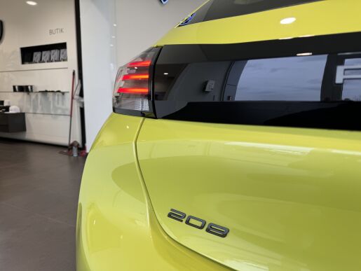 Peugeot 208 STYLE, 100 koní, výhřev sedadel
