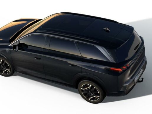 Peugeot 5008 GT Elektromotor 170 kW / 230 k