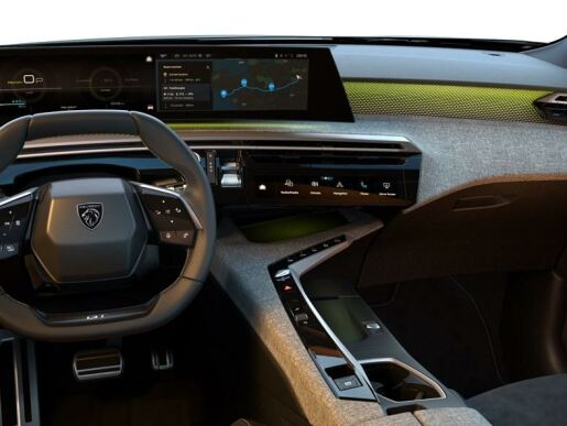 Peugeot 5008 GT Elektromotor 170 kW / 230 k