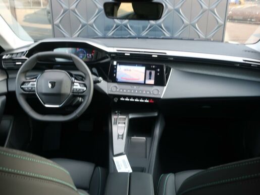 Peugeot 408 Allure hybrid 136e - DCS6