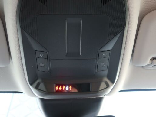 Peugeot 408 Allure hybrid 136e - DCS6