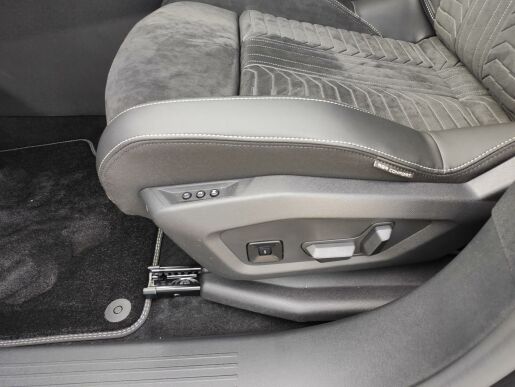Peugeot 3008 GT 136k AUT HYBRID ALCANTARA