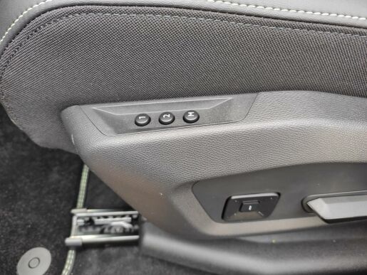 Peugeot 3008 GT 136k AUT HYBRID ALCANTARA