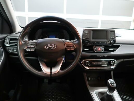 Hyundai i30 1,0 T-GDI 120  Club Fastback