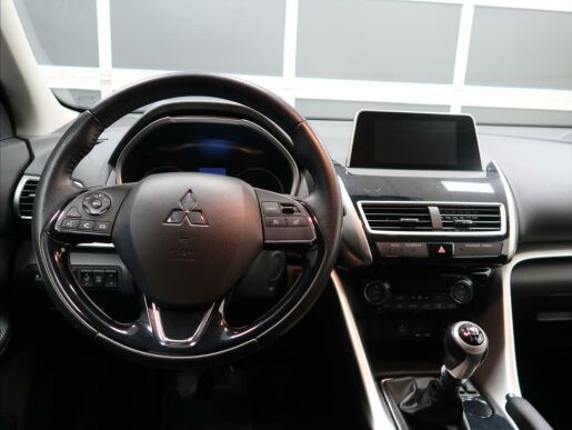 Mitsubishi Eclipse Cross 1,5 INVITE  TURBO