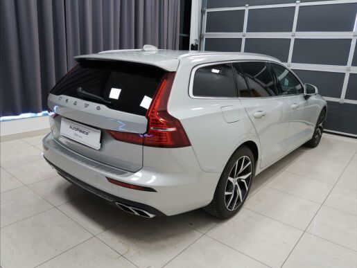 Volvo V60 2,0 D4  Momentum AUT