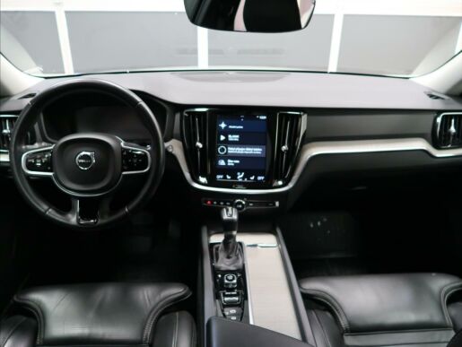 Volvo V60 2,0 D4  Momentum AUT