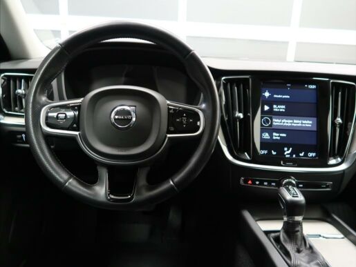 Volvo V60 2,0 D4  Momentum AUT