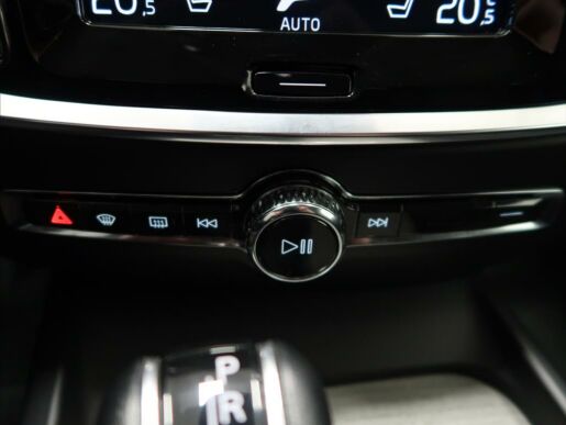 Volvo V60 2,0 D4  Momentum AUT