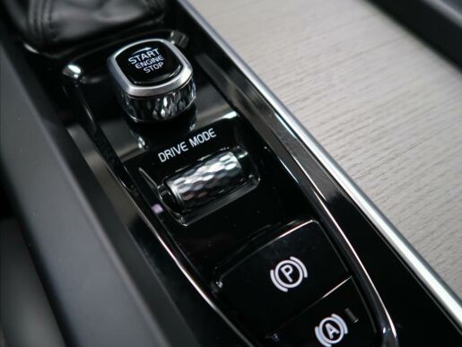 Volvo V60 2,0 D4  Momentum AUT