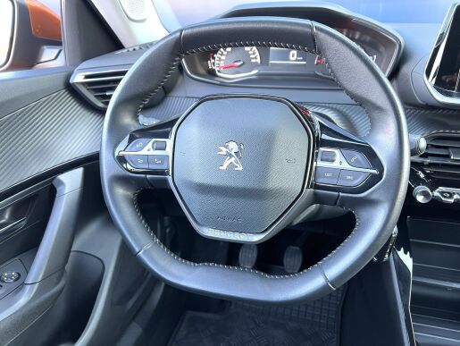 Peugeot 2008 ACTIVE PACK, 130 koní, ČR, Výhřev