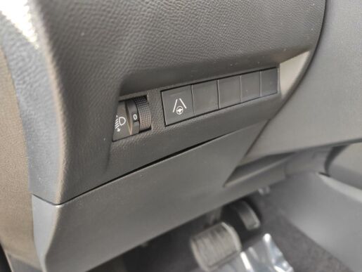 Peugeot 2008 ALLURE 1.2 136k HY AUTOMAT