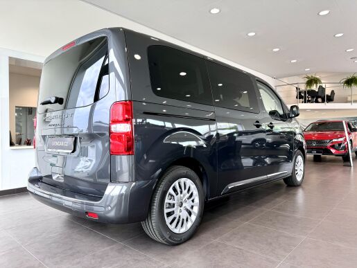 Peugeot Traveller Active L2 2.0HDi 180k, 8 míst