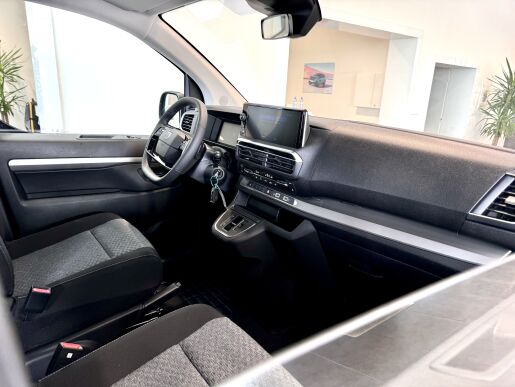 Peugeot Traveller Active L2 2.0HDi 180k, 8 míst