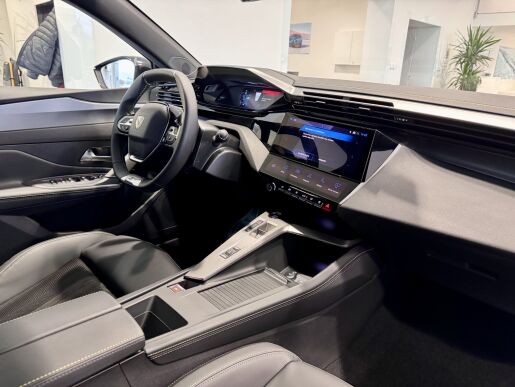 Peugeot 408 GT Hybrid, Visiopark 3, Panorama