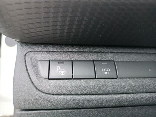 Peugeot 2008 Crossway 1.2 PureTech 110k EAT6