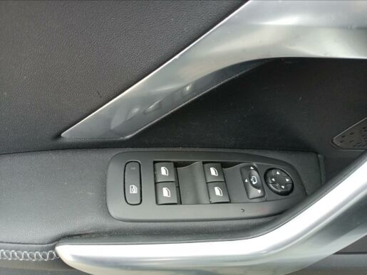 Peugeot 2008 Crossway 1.2 PureTech 110k EAT6