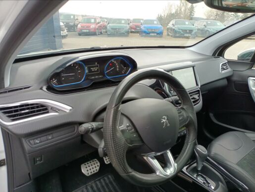 Peugeot 2008 Crossway 1.2 PureTech 110k EAT6