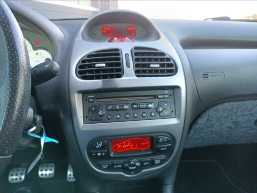 Peugeot 206 CC Quiksilver 1,6 110K man5