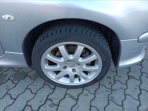 Peugeot 206 CC Quiksilver 1,6 110K man5