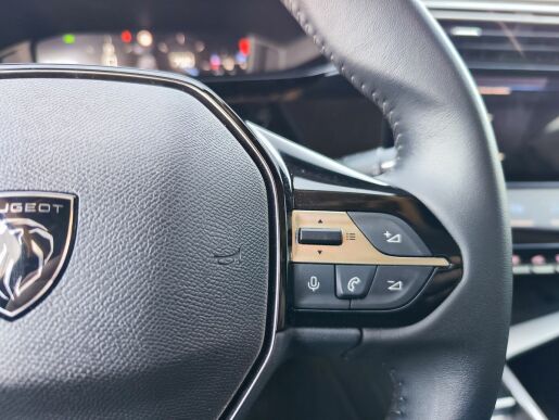 Peugeot 408 1.2 Puretech/96kW ALLURE PACK