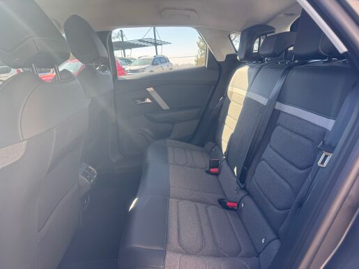 Citroën C4 Feel Pack 1.2 PureTech 130k MAN6 Předváděcí 06/2021