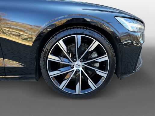 Volvo S60 B5 AWD ULTIMATE VENT B&W +KOLA