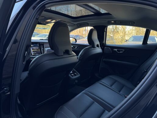 Volvo S60 B5 AWD ULTIMATE VENT B&W +KOLA