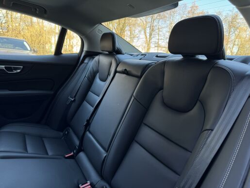 Volvo S60 B5 AWD ULTIMATE VENT B&W +KOLA
