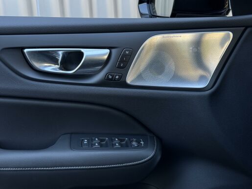 Volvo S60 B5 AWD ULTIMATE VENT B&W +KOLA
