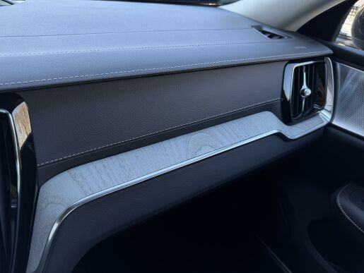 Volvo S60 B5 AWD ULTIMATE VENT B&W +KOLA