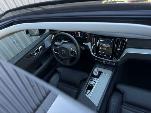 Volvo S60 B5 AWD ULTIMATE VENT B&W +KOLA