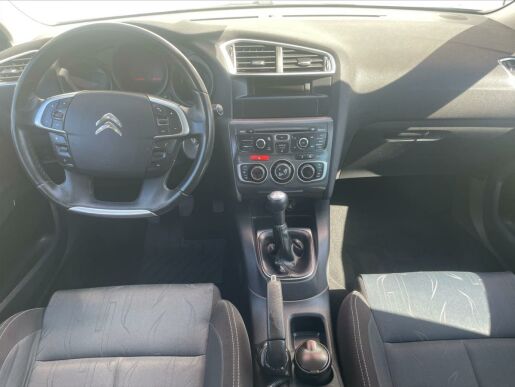 Citroën C4 1,6 VVti  CITROËN C4
