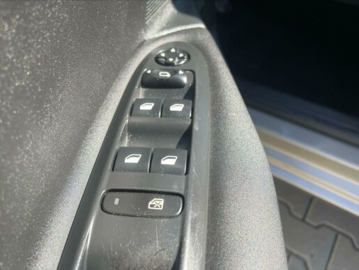 Citroën C4 1,6 VVti  CITROËN C4
