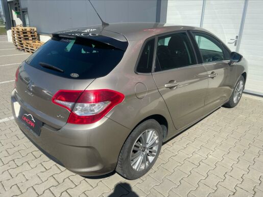 Citroën C4 1,6 VVti  CITROËN C4