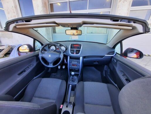 Peugeot 207 CC SPORT 1,6 THP 150k M5