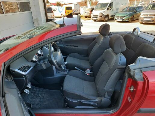 Peugeot 207 CC SPORT 1,6 THP 150k M5