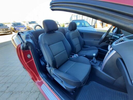 Peugeot 207 CC SPORT 1,6 THP 150k M5