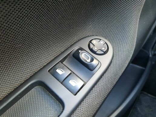 Peugeot 207 CC SPORT 1,6 THP 150k M5