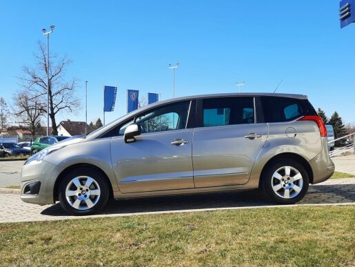 Peugeot 5008 ACTIVE 1,6 BHDI 120k M6