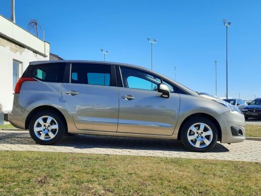 Peugeot 5008 ACTIVE 1,6 BHDI 120k M6